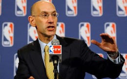 萧华：NBA5月已不考虑复赛可能  30队或在分两个城市打空场比赛