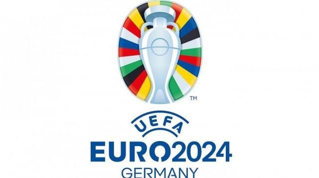 2024欧洲杯海报震撼亮相：足球狂欢的序幕徐徐拉开