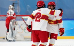 冬奥女冰：中国女冰3-1逆转丹麦队取得首胜，林绮琪2射1传