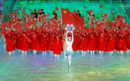 北京冬奥会开幕式上，各国都穿什么牌子？