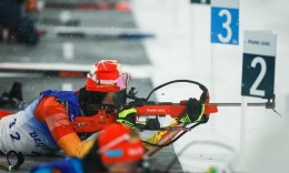 冬季两项男子接力中国队第16名 挪威逆转夺冠