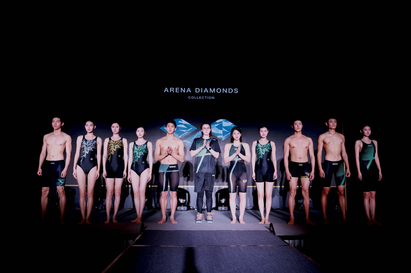 ARENA发布全新钻石系列 助力泳者破浪前行“耀一起”
