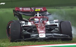 周冠宇F1生涯首撞出局 正赛将从维修区发车
