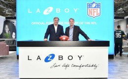 沙發品牌La-Z-Boy成為NFL倫敦賽官方家具合作伙伴