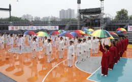 “發展體育運動，增強人民體質”題詞70周年，成華區體育進社區健身主題活動在成華區二仙橋燈光球場順利舉行