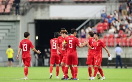 東亞杯國足1-0中國香港獲首勝 以1勝1平1負結束征程