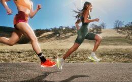  lululemon推出Blissfeel第2代女士跑鞋，5月還將推出首款女士越野跑鞋