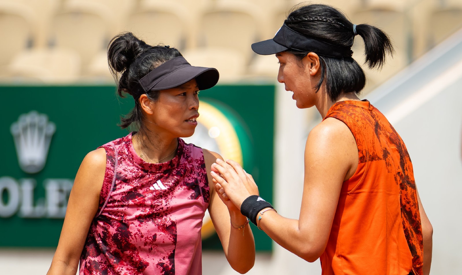 海峡组合打进法网女双决赛 王欣瑜生涯首进大满贯决赛
