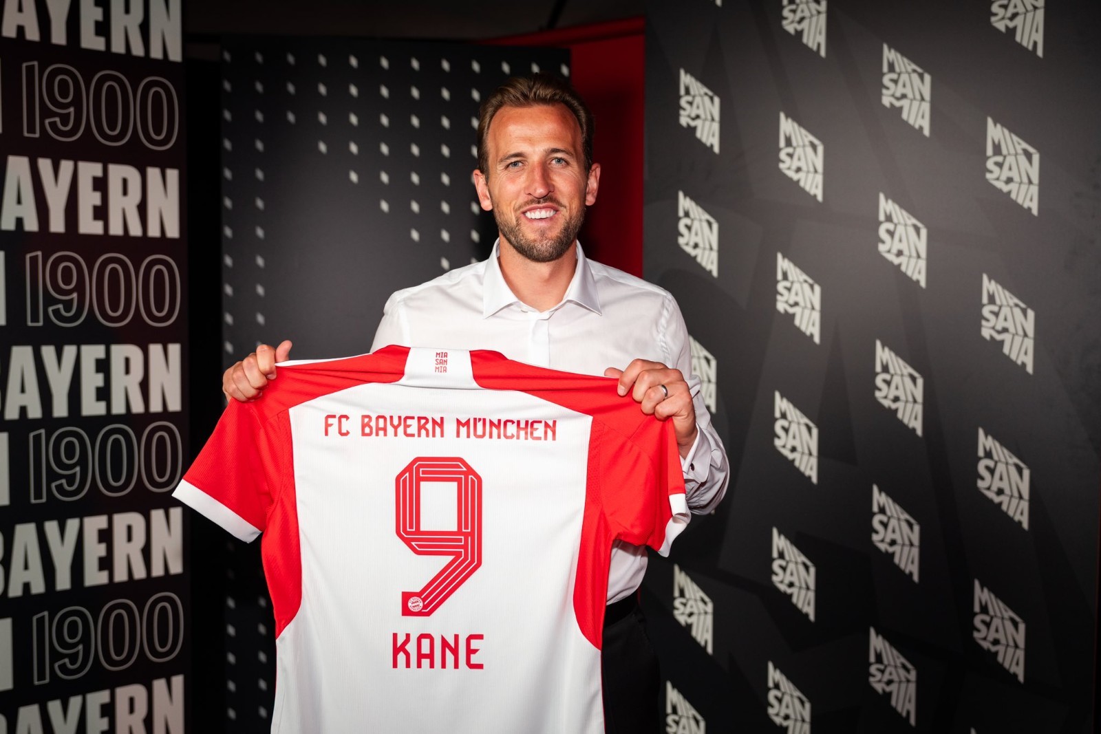 Harry Kane shirt number and debut confirmed as Bayern Munich announce £ ...
