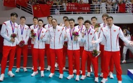 男排队长江川携队夺银 17年后中国男排重归亚运领奖台