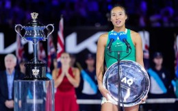 澳网女单萨巴伦卡成功卫冕郑钦文获亚军 中国元素闪耀墨尔本