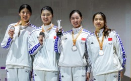 孙一文率队夺得世界杯亚军 中国女子重剑队取得巴黎奥运参赛资格